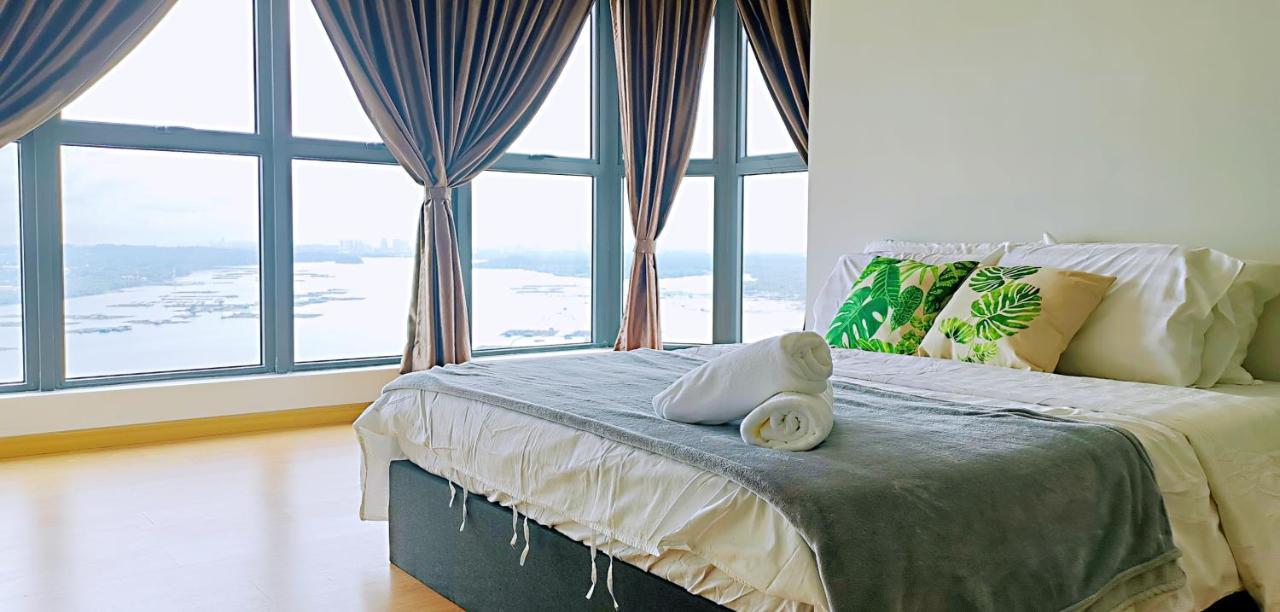 Superb Seaview Royal Strand Danga Bay Country Garden Apartment Johor Bahru Exterior foto